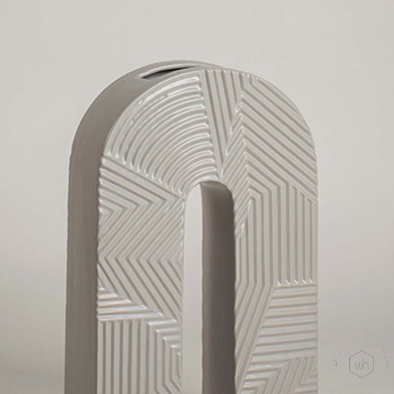 Nooa Vase Closeup