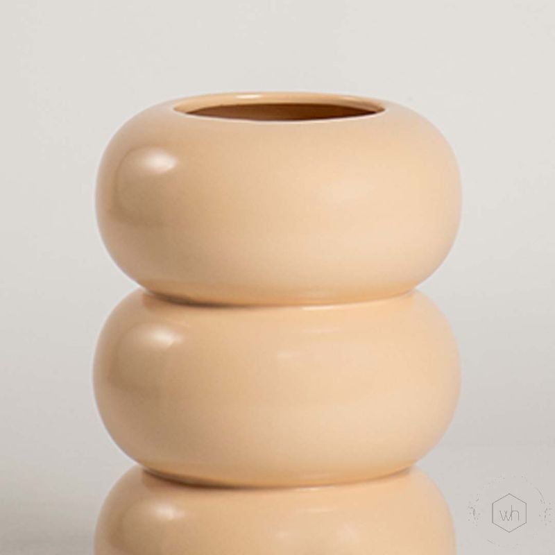 Banael Deco Vase Closeup