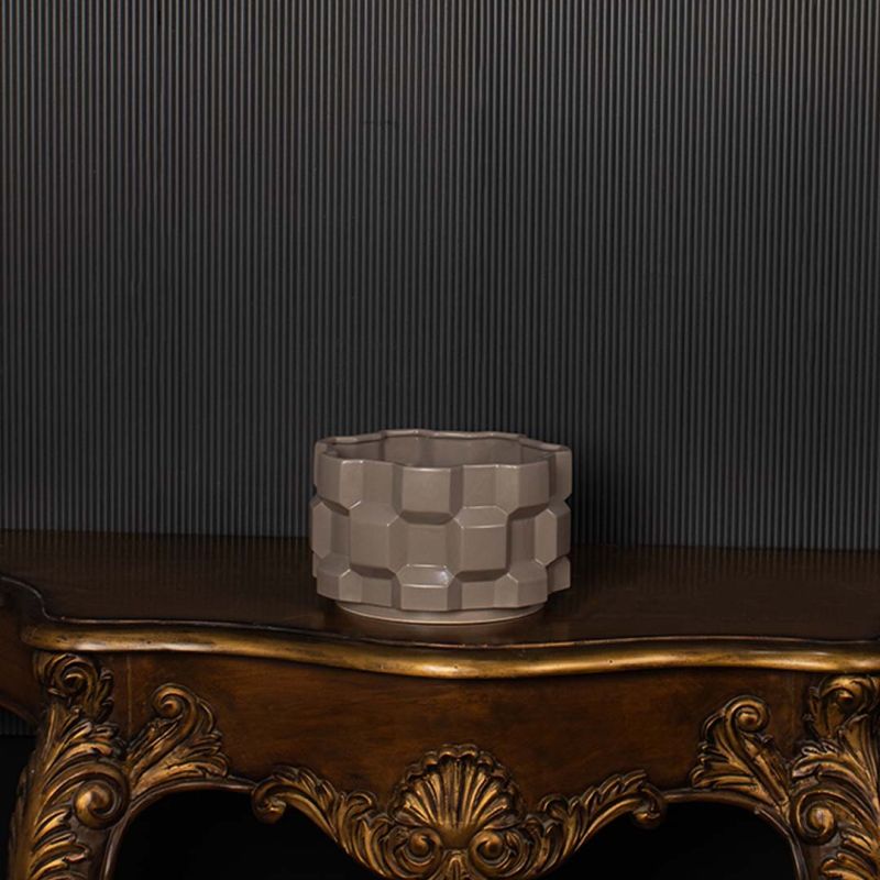 Jara Vase Grey Black Background