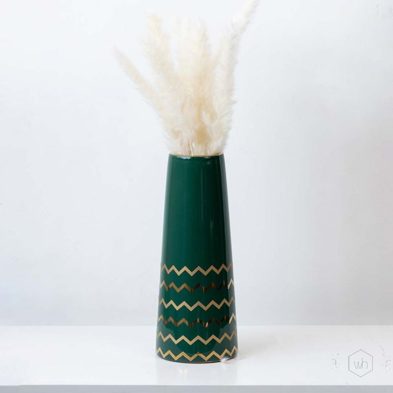 Akan Vase Lifestyle