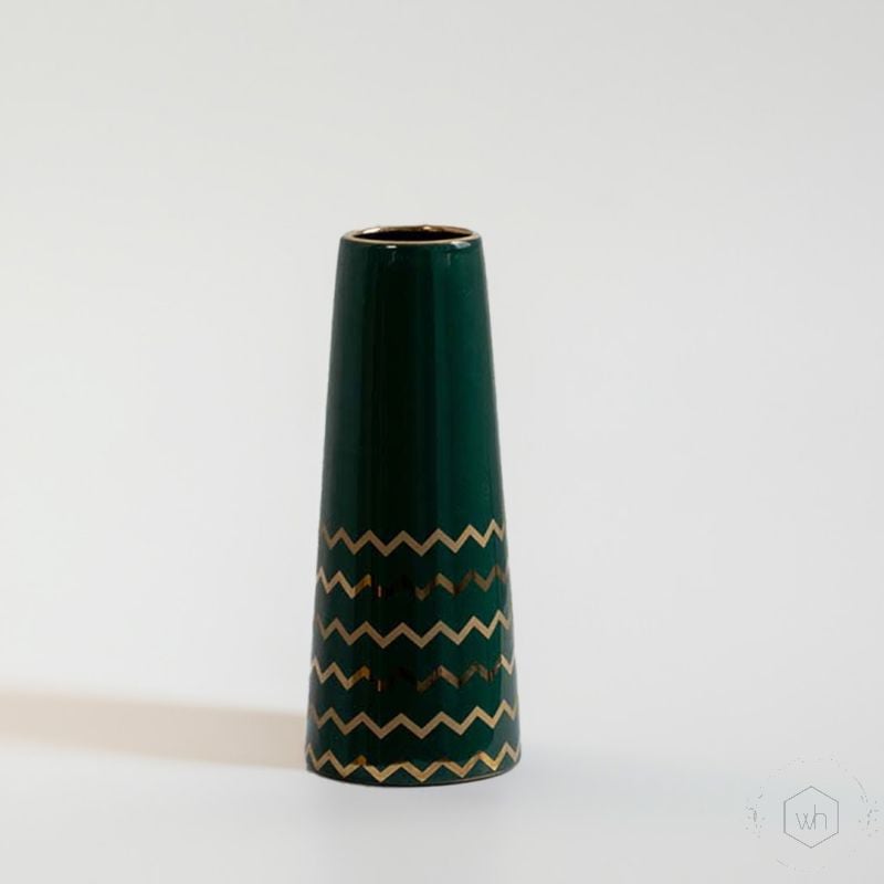 Akan Vase White Background 1