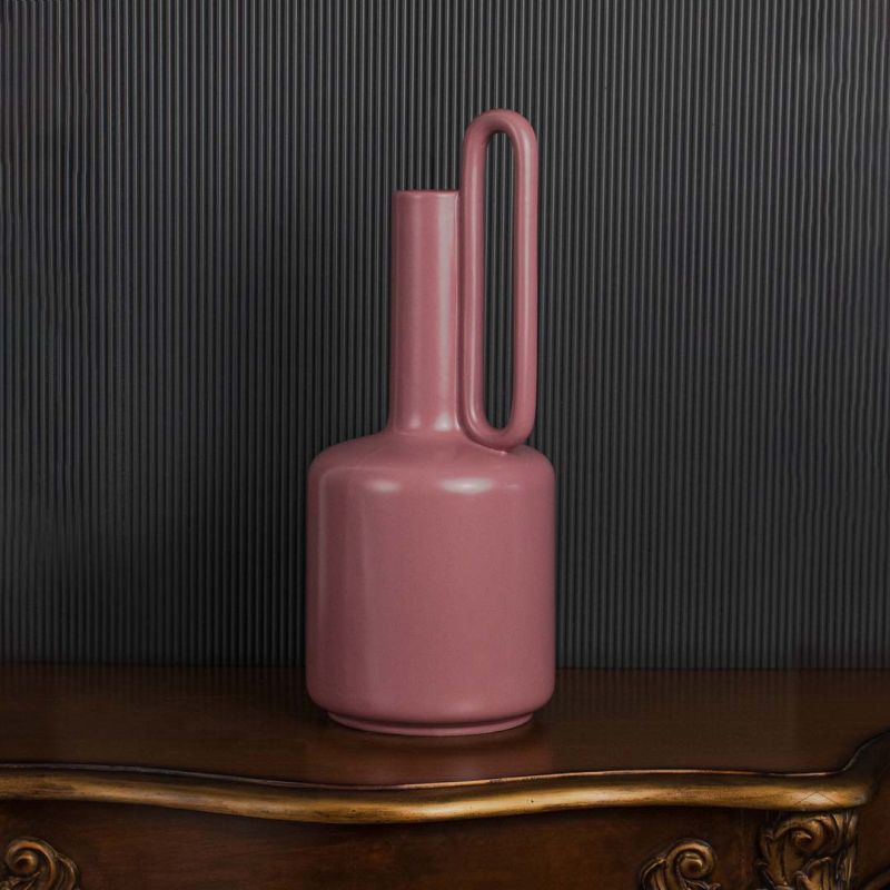 Ata Vase - Pink Black Background