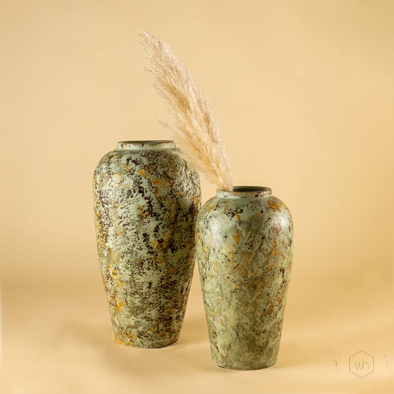 Cosmos Terracotta Vase Small Lifestyle 