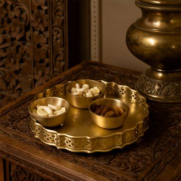 Thaliya Brass Tray Medium Main Lifestyle