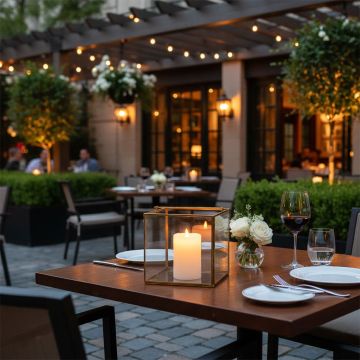 de flores modern square glass candle holder medium main lifestyle