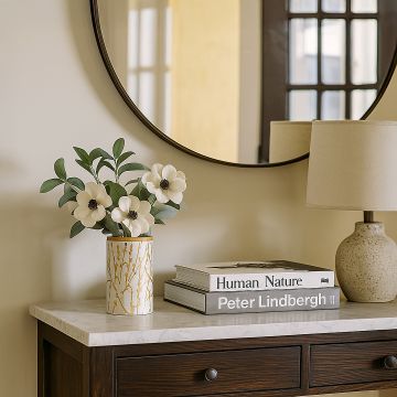 emalia flower vase small main main lifestyle