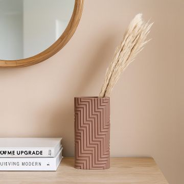 saifaldin vase brown main main lifestyle