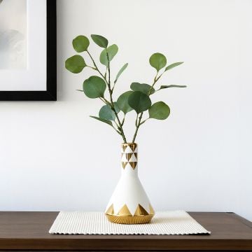 arman vase main main lifestyle