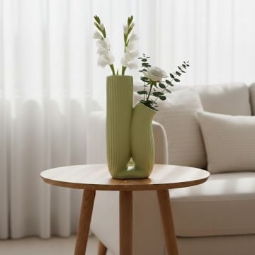 ayna ceramic vase main lifestyle