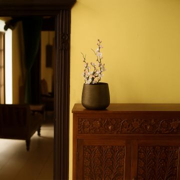 hymn vase green main lifestyle