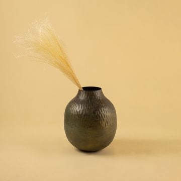 Sindhu Vase - Green Large Lifestyle