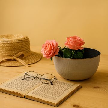 tashteer vase grey main main lifestyle