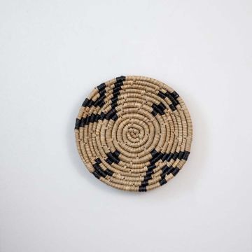 Bahraini Magic Handwovenn Sea Grass Hanging Wall Basket Beige - Small White Background