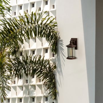 Bella-Outdoor-Wall-Lamp-Lifestyle