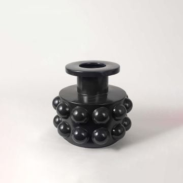 Simania Vase - Black White Background