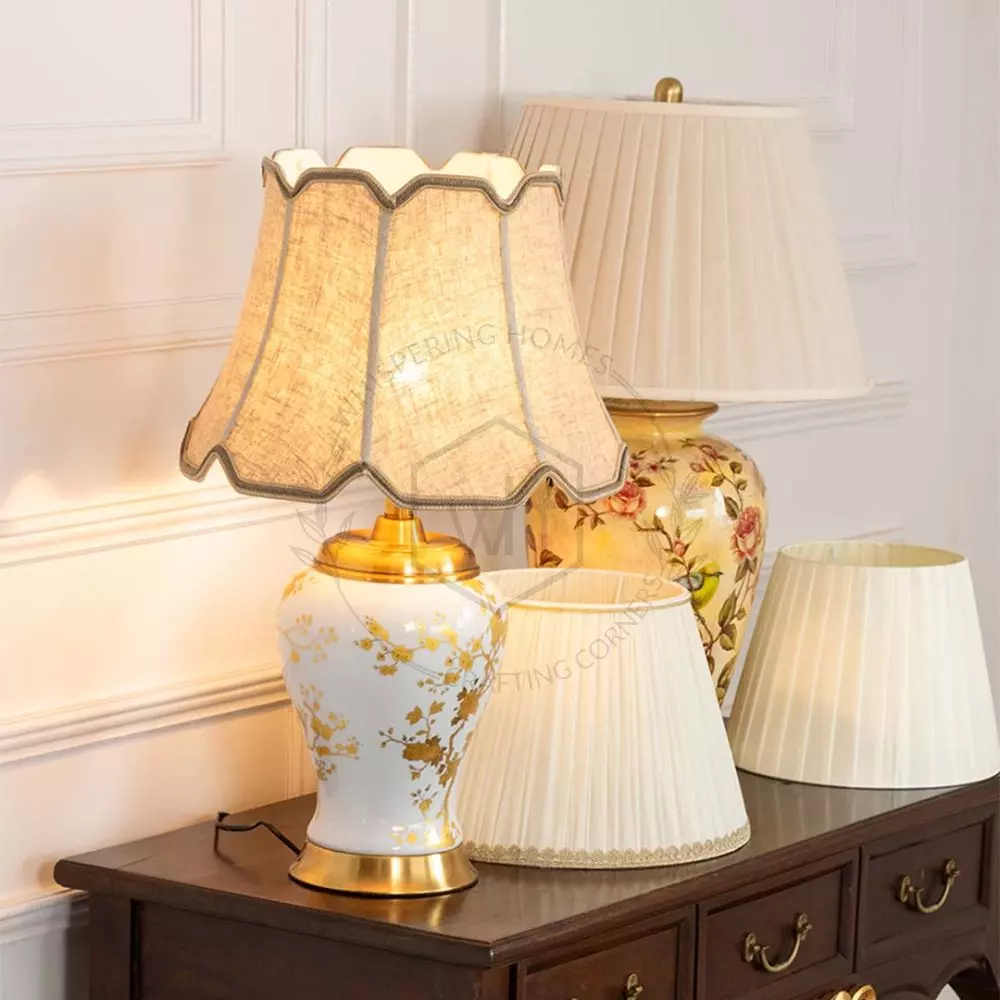 Gold ceramic shop table lamp