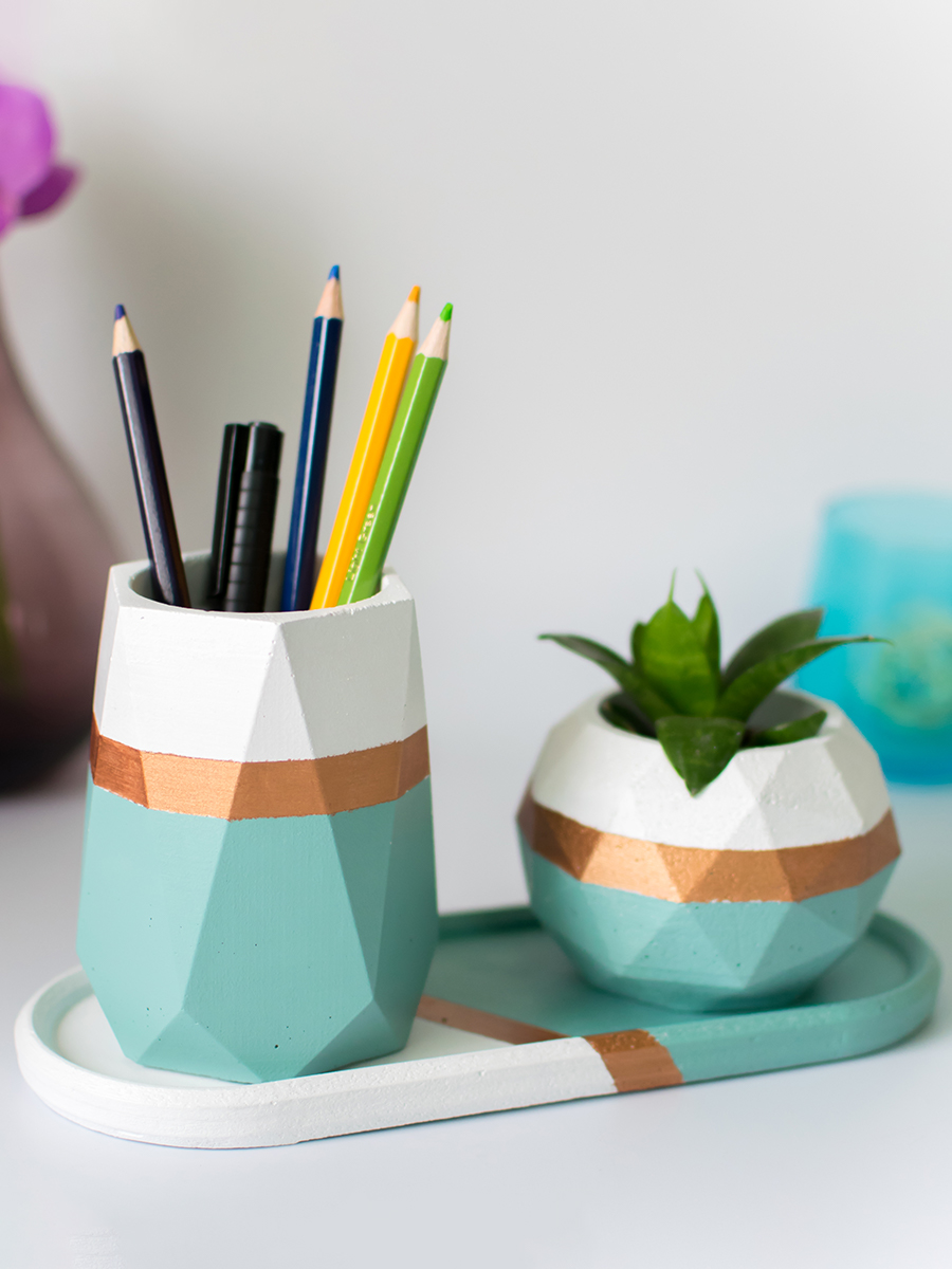 PEN HOLDER